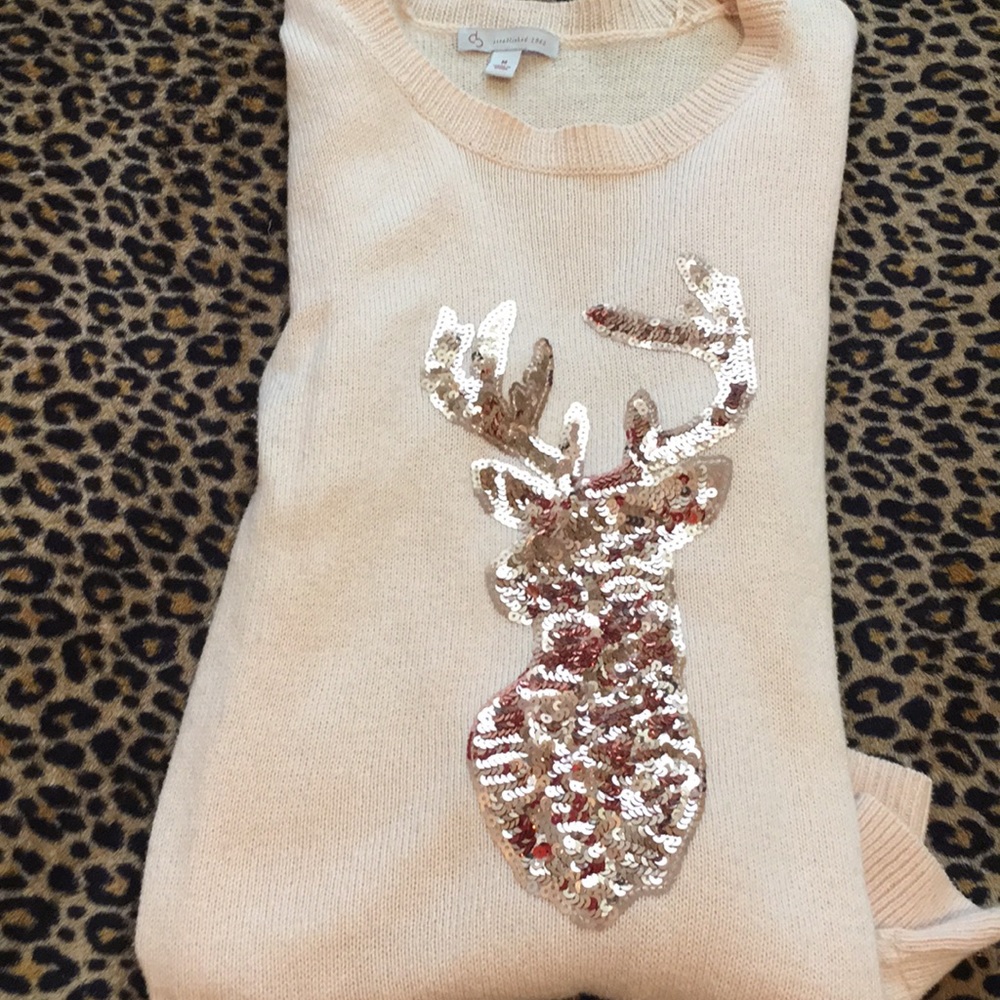 Beautiful reindeer Christmas sweater medium